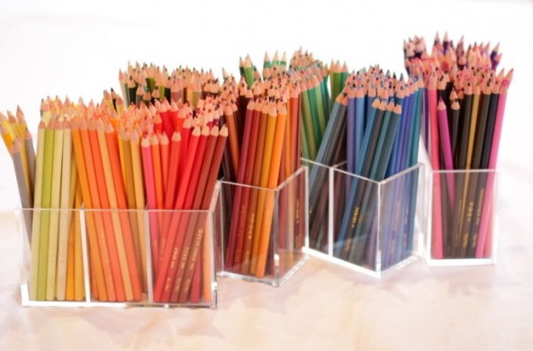 フェリシモ500色の色鉛筆u0026アクリル板収納 www